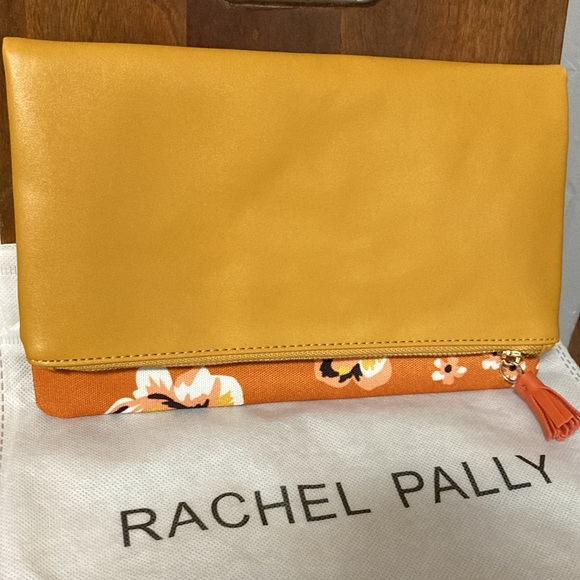 Rachel Pally Reversible Clutch Peach/ Gold with Dust Bag - Picture 3 of 5
